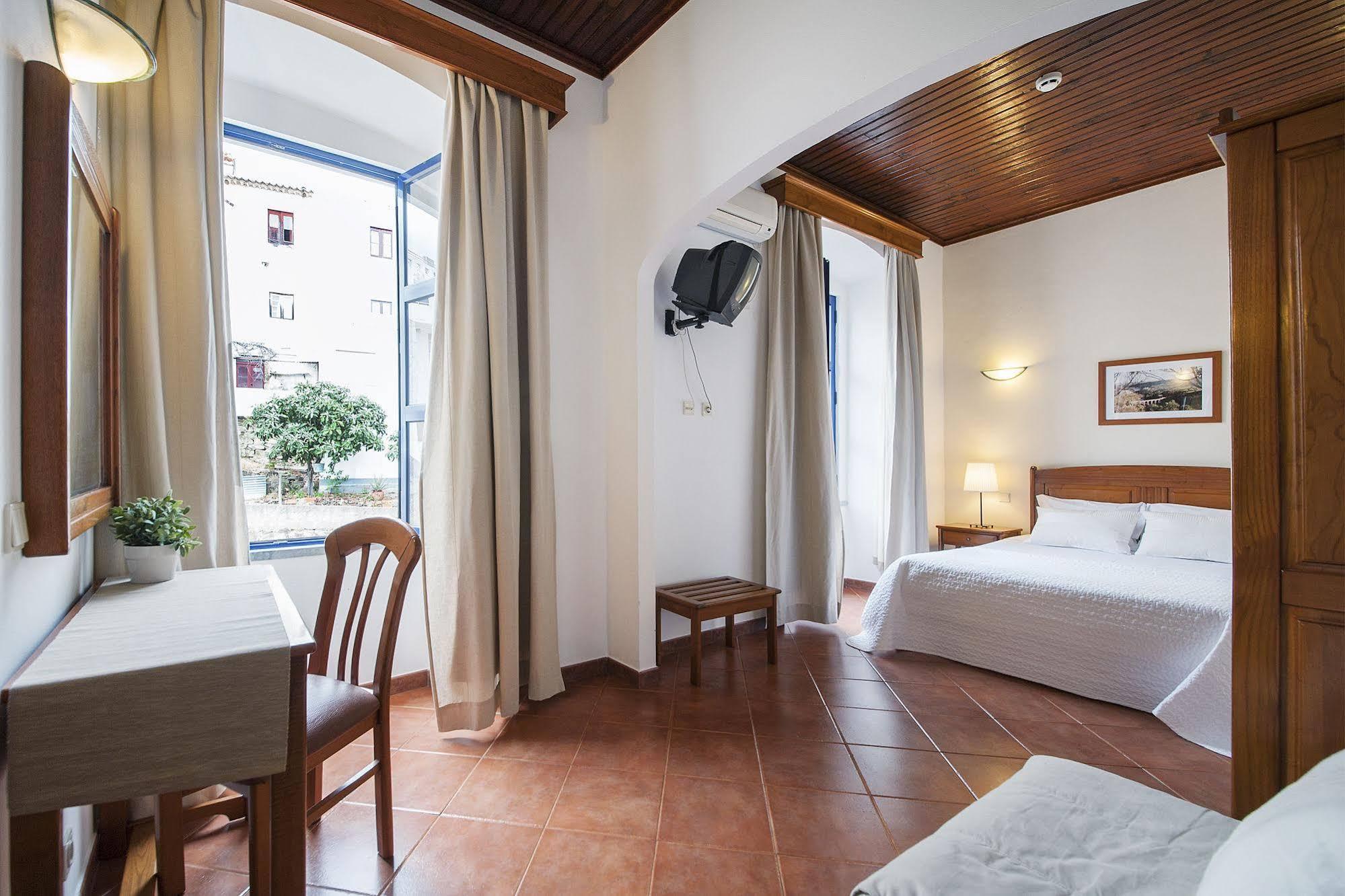 Beira Rio Hotel Mértola Екстериор снимка