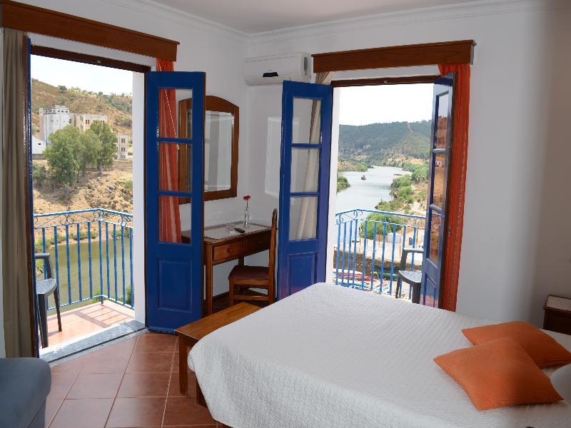 Beira Rio Hotel Mértola Екстериор снимка